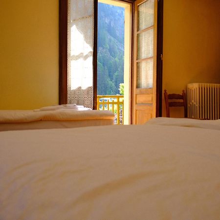 Hotel Villa Tedaldi Грессоне-Сен-Жан Экстерьер фото