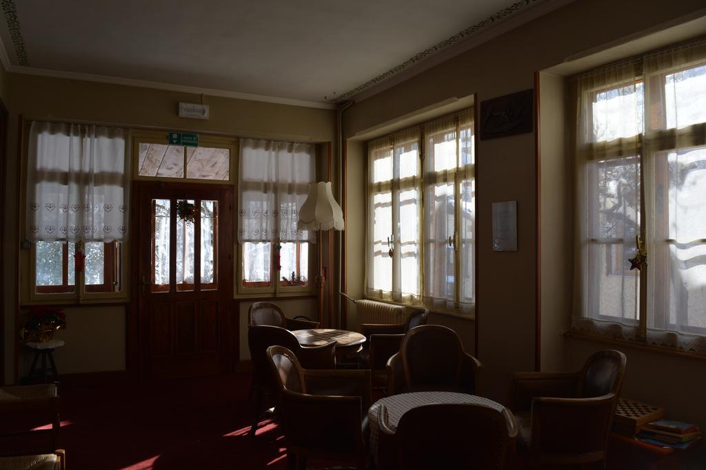 Hotel Villa Tedaldi Грессоне-Сен-Жан Экстерьер фото